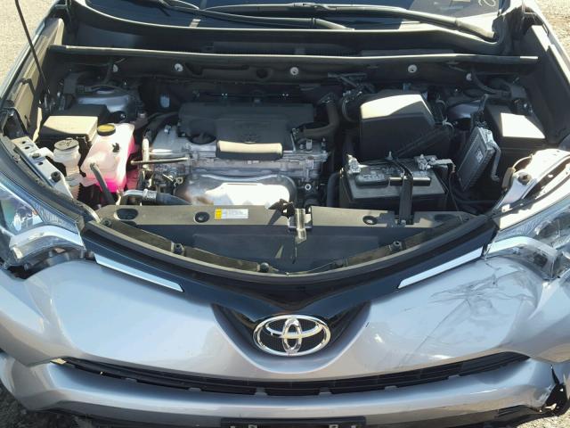 2T3ZFREV3GW294403 - 2016 TOYOTA RAV4 LE GRAY photo 7