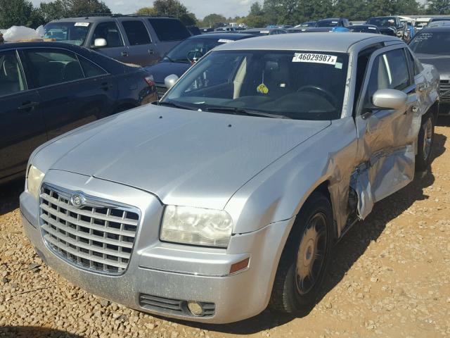 2C3KA53G96H538202 - 2006 CHRYSLER 300 SILVER photo 2