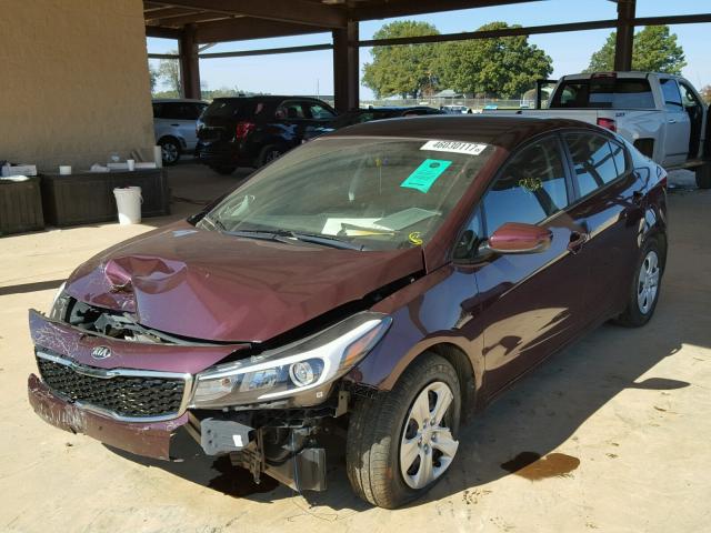 3KPFK4A70HE042078 - 2017 KIA FORTE LX RED photo 2