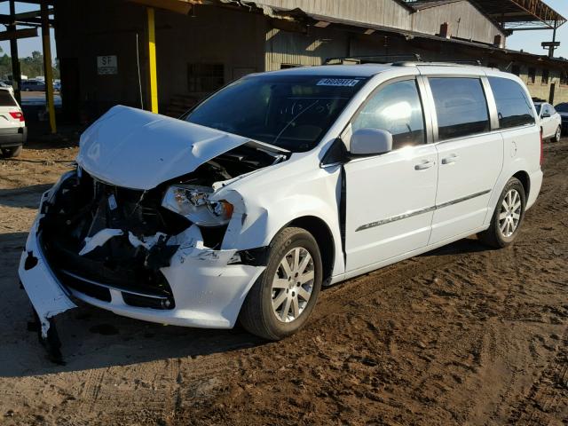 2C4RC1BG1GR230158 - 2016 CHRYSLER TOWN & COU WHITE photo 2