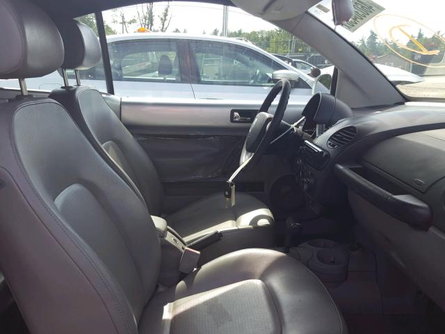 3VWCM21Y34M311150 - 2004 VOLKSWAGEN NEW BEETLE 银色 照片 5