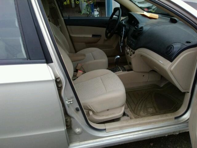 3G1TV55E59L120353 - 2009 CHEVROLET AVEO LS GOLD photo 5