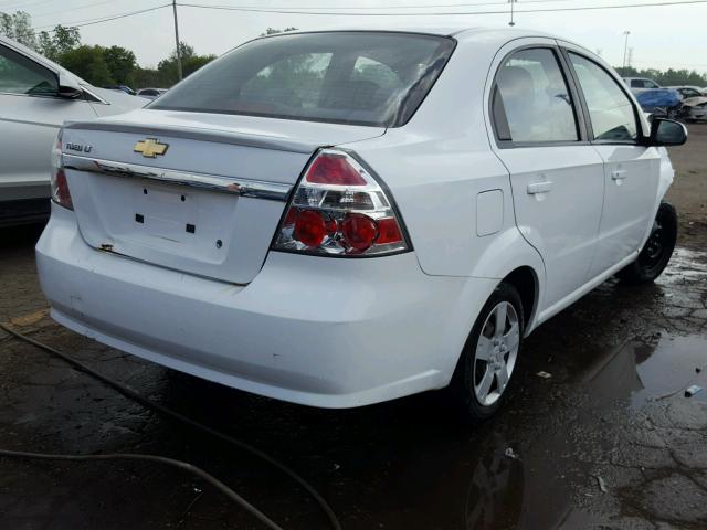 KL1TD5DE4BB130043 - 2011 CHEVROLET AVEO LS WHITE photo 4