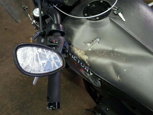 5VPLB36N2F3036230 - 2015 VICTORY MOTORCYCLES GUNNER Boz foto 9