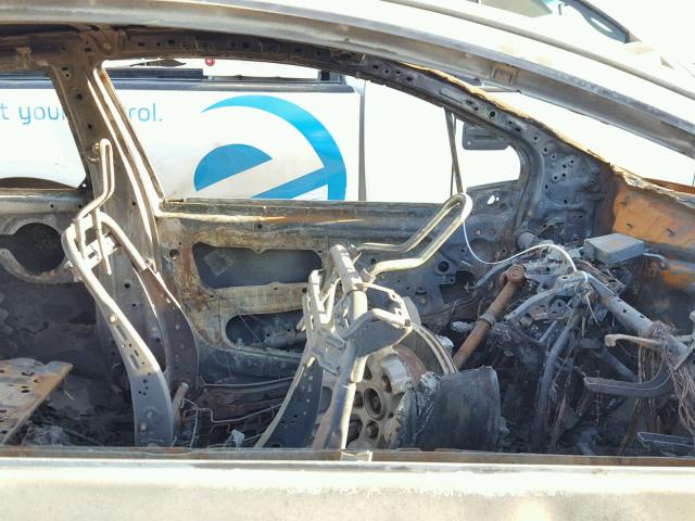 VNKJTUD37HA083060 - 2017 TOYOTA YARIS L BURN photo 5