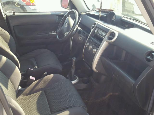 JTLKT334X54004108 - 2005 TOYOTA SCION XB Күміс фото 5