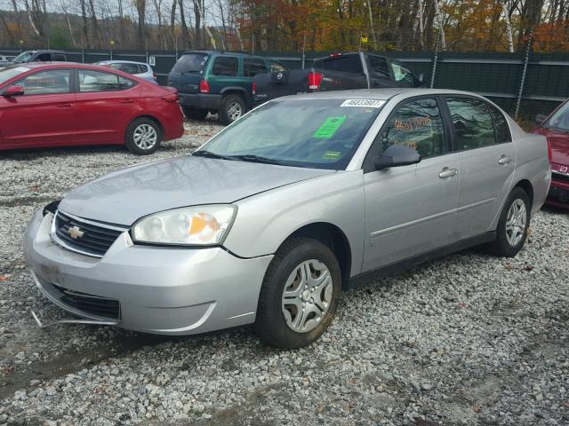 1G1ZS51F36F110394 - 2006 CHEVROLET MALIBU GRAY photo 2