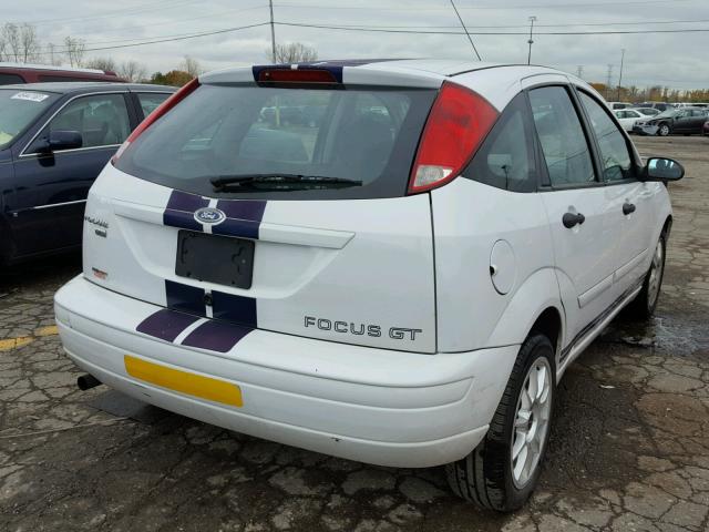 1FAHP37N37W278065 - 2007 FORD FOCUS WHITE photo 4