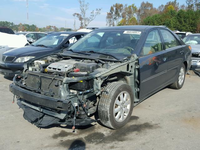 4T1BF30K53U550409 - 2003 TOYOTA CAMRY LE GREEN photo 2