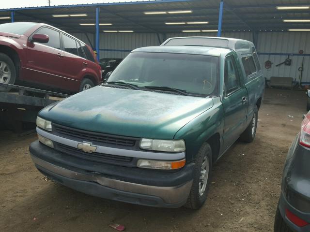 1GCEC14W7YZ252840 - 2000 CHEVROLET SILVERADO GREEN photo 2