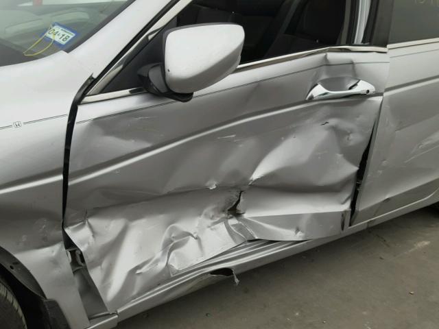 1HGCP3F70AA022799 - 2010 HONDA ACCORD EX SILVER photo 9