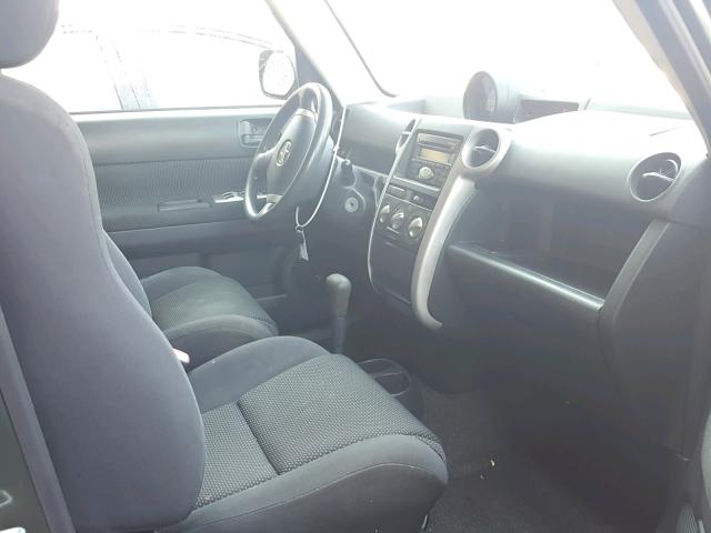 JTLKT324X40152587 - 2004 TOYOTA SCION XB ნაცრისფერი ფოტო 5