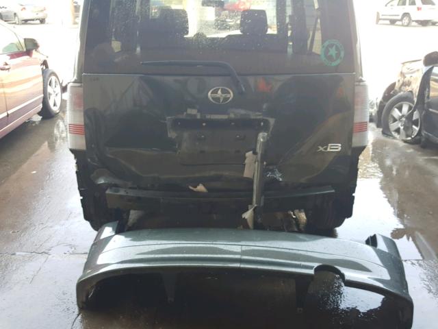 JTLKT324X40152587 - 2004 TOYOTA SCION XB ნაცრისფერი ფოტო 9