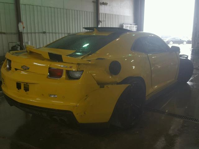 2G1FL1EP6D9802358 - 2013 CHEVROLET CAMARO ZL1 YELLOW photo 4