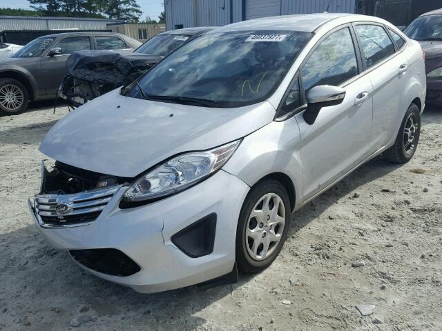 3FADP4BJ1DM171973 - 2013 FORD FIESTA SE SILVER photo 2