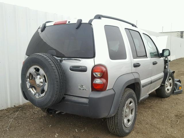 1J4GL48K66W250684 - 2006 JEEP LIBERTY SP GRAY photo 4