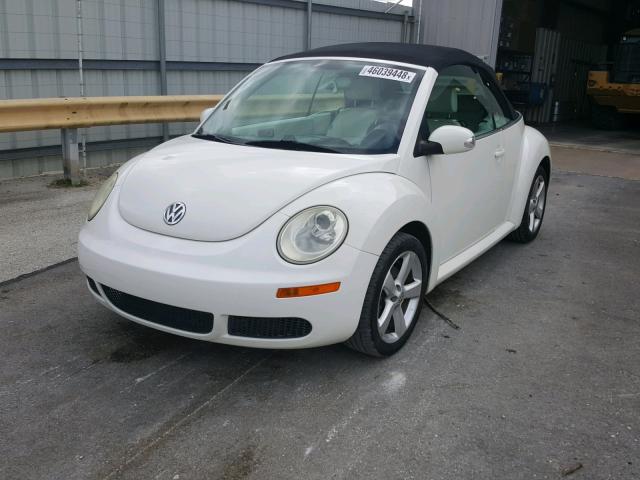 3VWFF31Y27M413430 - 2007 VOLKSWAGEN NEW BEETLE 白色 照片 2