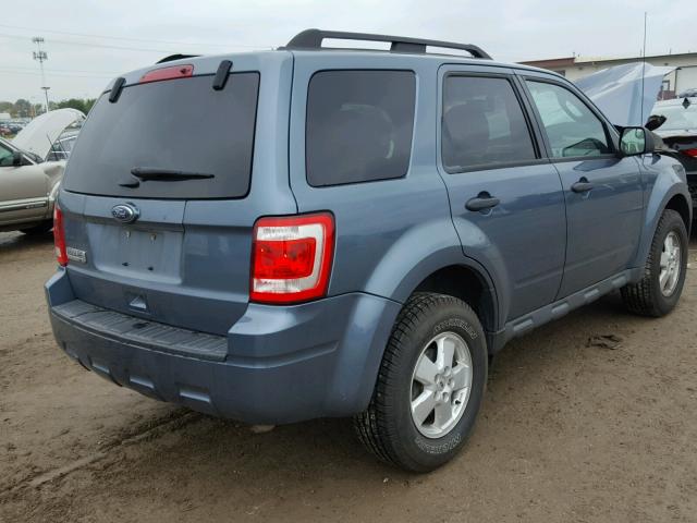 1FMCU9D73BKB52158 - 2011 FORD ESCAPE XLT BLUE photo 4