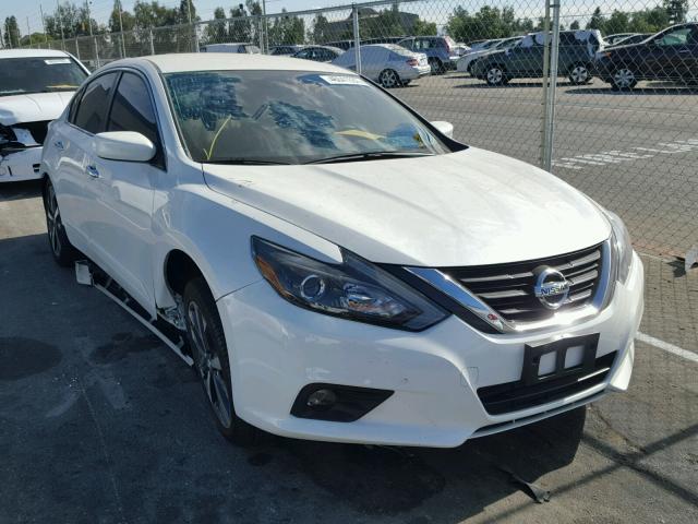 1N4AL3AP5HN316300 - 2017 NISSAN ALTIMA 2.5 WHITE photo 1