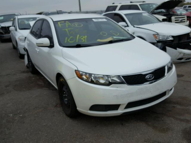 KNAFU4A21D5685766 - 2013 KIA FORTE WHITE photo 1