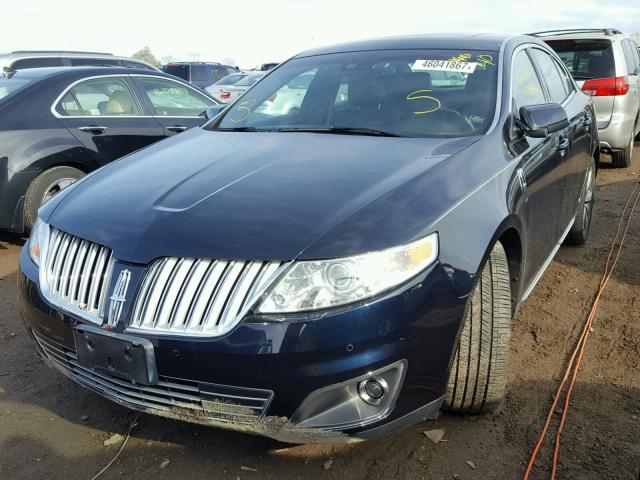 1LNHM93R39G602302 - 2009 LINCOLN MKS BLUE photo 2