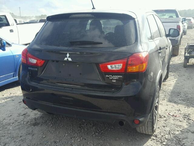 JA4AP3AW7GZ058062 - 2016 MITSUBISHI OUTLANDER BLACK photo 4