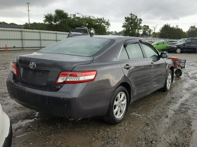 4T4BF3EK0BR185764 - 2011 TOYOTA CAMRY BASE 灰色 照片 4