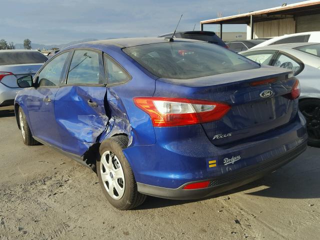 1FAHP3E20CL236568 - 2012 FORD FOCUS S BLUE photo 3