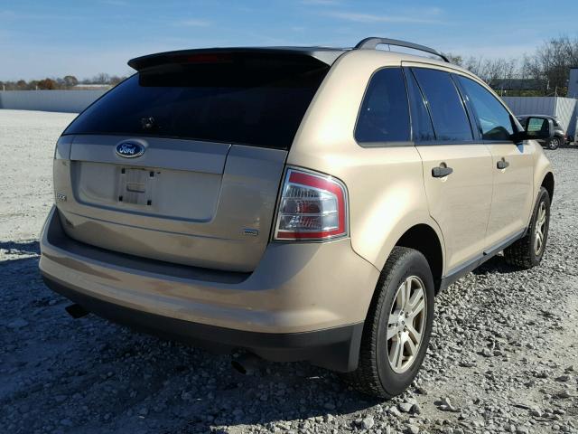 2FMDK46C07BA49837 - 2007 FORD EDGE SE GOLD photo 4