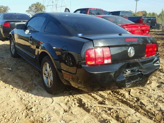 1ZVHT80N985187268 - 2008 FORD MUSTANG BLACK photo 3