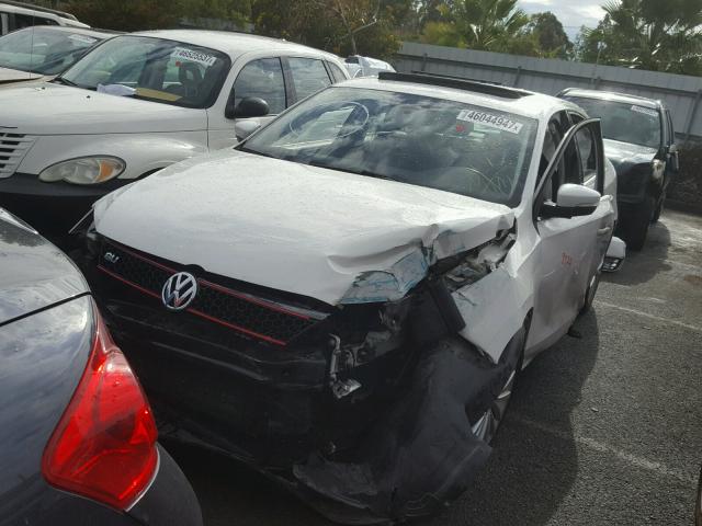 3VWLL7AJ5DM421927 - 2013 VOLKSWAGEN JETTA TDI WHITE photo 2