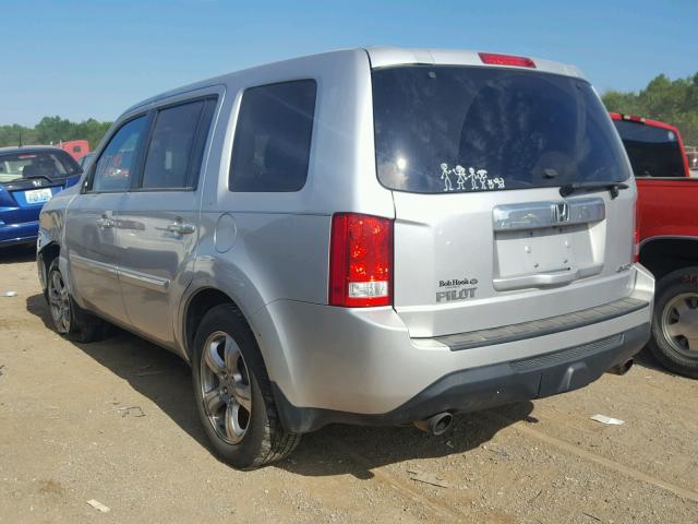 5FNYF4H79CB017492 - 2012 HONDA PILOT EXLN SILVER photo 3