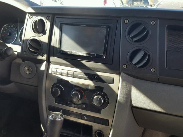 1J8HG48K67C598009 - 2007 JEEP COMMANDER SILVER photo 9