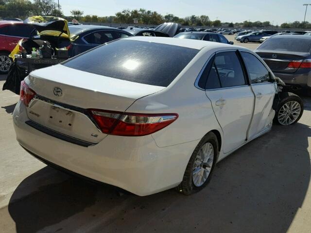 4T4BF1FK2GR531016 - 2016 TOYOTA CAMRY LE WHITE photo 4