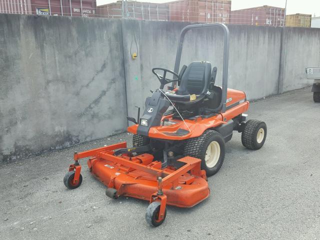 21887 - 2004 KUBO F2560 ORANGE photo 2