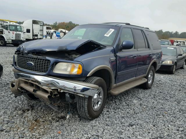 1FMPU18LXYLC26740 - 2000 FORD EXPEDITION BLUE photo 2