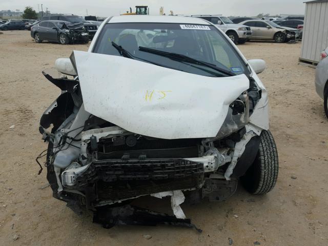 JHMGE8G37CS002883 - 2012 HONDA FIT WHITE photo 7