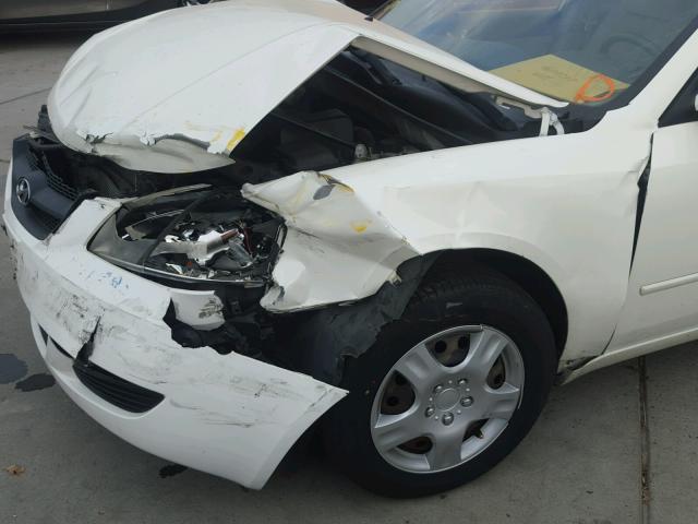 KMHET46C76A161823 - 2006 HYUNDAI SONATA GL WHITE photo 9