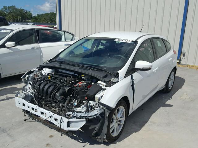 1FADP3K23GL217392 - 2016 FORD FOCUS SE WHITE photo 2