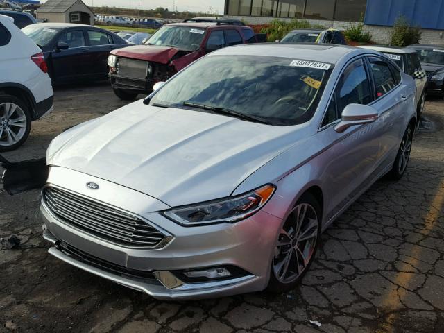 3FA6P0K98HR213779 - 2017 FORD FUSION TIT SILVER photo 2