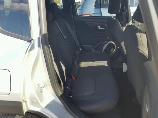 ZACCJAAB4HPF61257 - 2017 JEEP RENEGADE S 灰色 照片 6