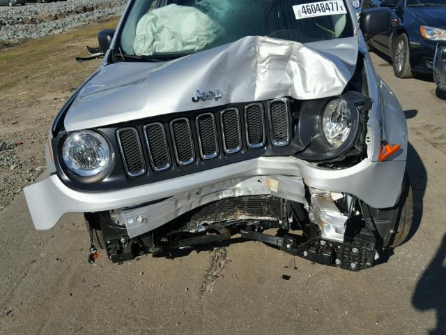 ZACCJAAB4HPF61257 - 2017 JEEP RENEGADE S 灰色 照片 9