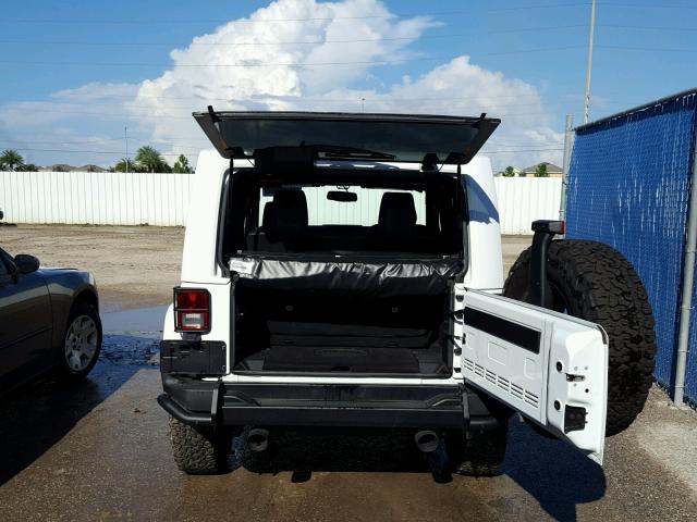 1C4AJWBG1HL582358 - 2017 JEEP WRANGLER S 白色 照片 9