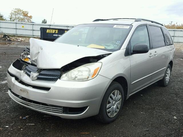 5TDZA23C64S201264 - 2004 TOYOTA SIENNA CE SILVER photo 2