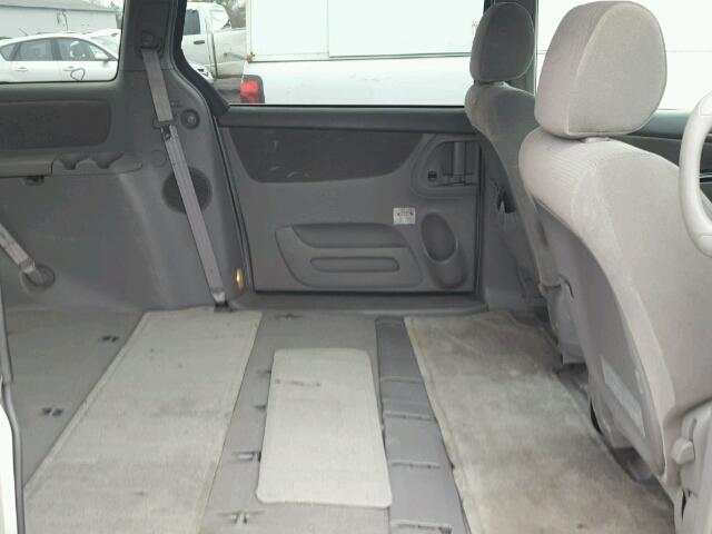 5TDZA23C64S201264 - 2004 TOYOTA SIENNA CE SILVER photo 6