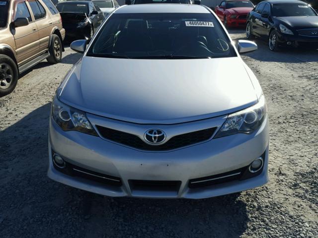 4T1BF1FK6EU405720 - 2014 TOYOTA CAMRY SILVER photo 9