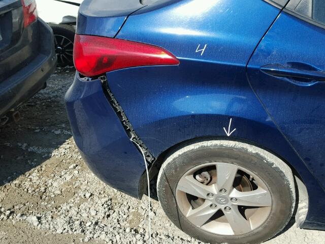 KMHDH4AEXDU818518 - 2013 HYUNDAI ELANTRA GL BLUE photo 9