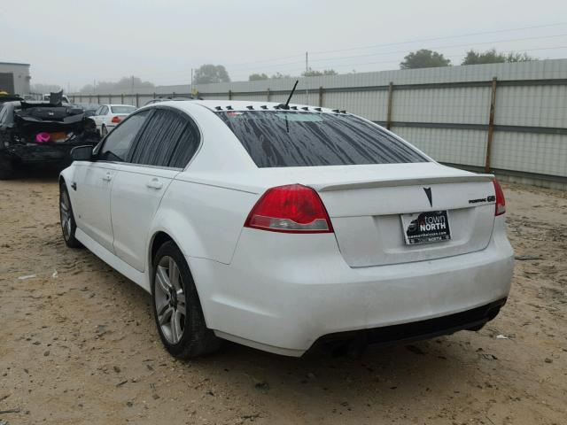 6G2ER57729L164137 - 2009 PONTIAC G8 WHITE photo 3