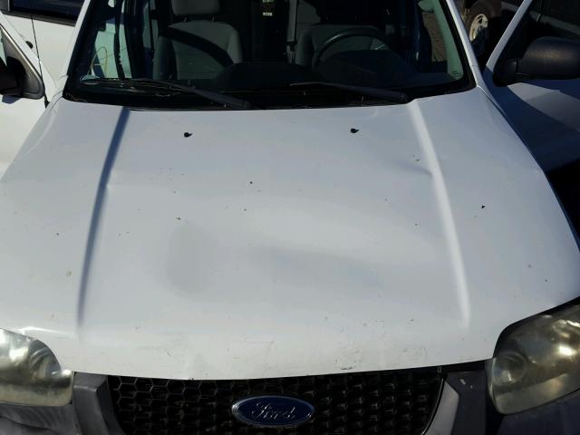 1FMYU96H56KC63697 - 2006 FORD ESCAPE WHITE photo 7