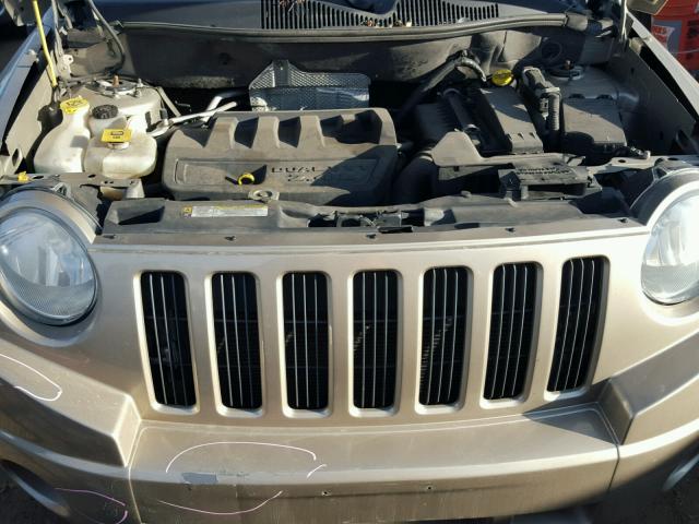 1J4FT47B79D134049 - 2009 JEEP COMPASS SP GOLD photo 7